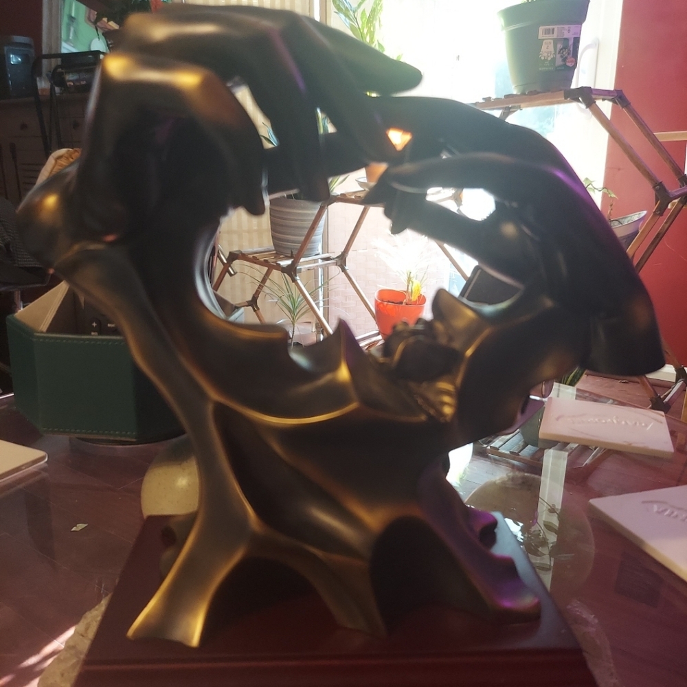 Hands Of Love Bronze Anniversary/Engagement or Wedding Gift Sculpture - Picture 6 of 11